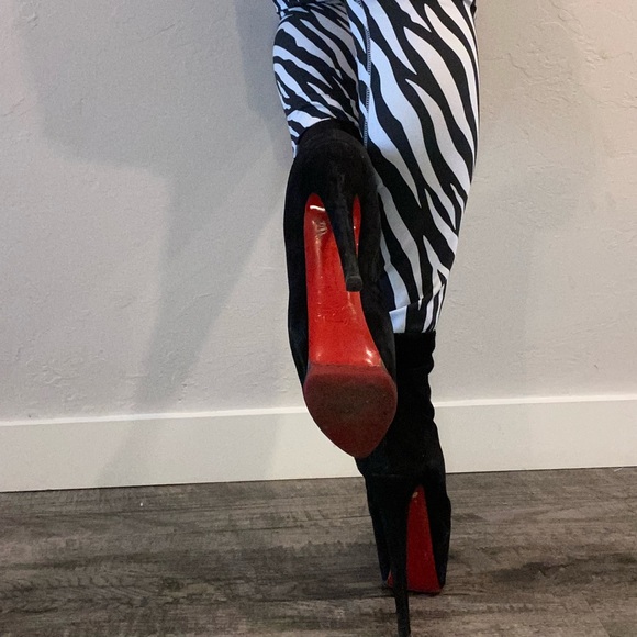 Christian Louboutin Daf Booty sz 36/6 - Picture 6 of 14